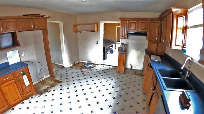 144 N Jeffus St, House other with 4 bedrooms, 1 bathrooms and 1 parking in Deport TX | Image 11