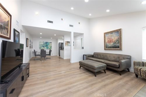 201-16542 Blackbeard Ln, Huntington Beach, CA, 92649 | Card Image
