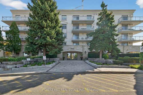 115-2500 Rutherford Rd, Concord, ON, L4K5N7 | Card Image