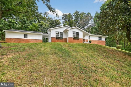 5084 Fairview Ln, Broad Run, VA, 20137-2112 | Card Image