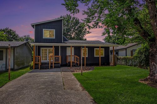 302 Lawrence St, Tomball, TX, 77375-4542 | Card Image