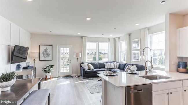 5 Anna Ln, Townhouse with 3 bedrooms, 3 bathrooms and null parking in WESTAMPTON NJ | Image 6
