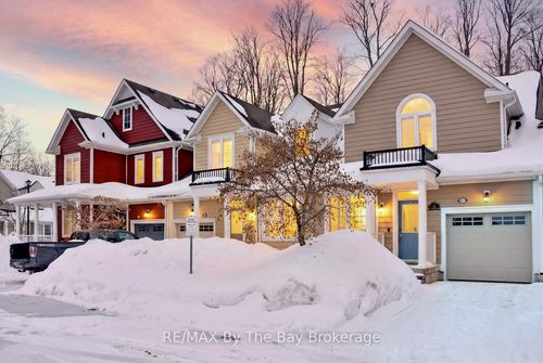 37 Berkshire Avenue, Wasaga Beach, ON, L9Z0G3 | Card Image