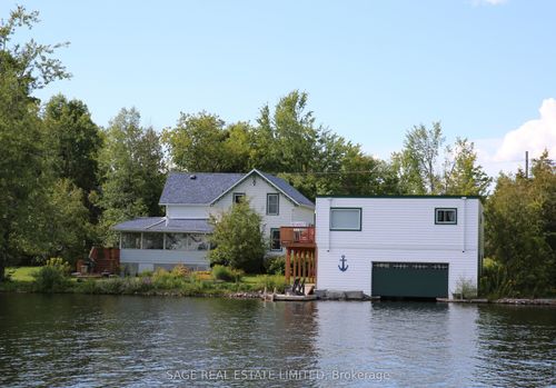 33 N Water St, Kawartha Lakes, ON, K0M1K0 | Card Image