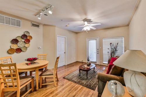 apt-5204-1330 Old Spanish Trl, Houston, TX, 77054-1835 | Card Image