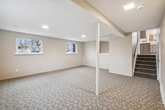 202 Broadacre Ave, House other with 3 bedrooms, 2 bathrooms and null parking in Clawson MI | Image 21