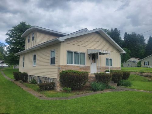 561 Owings Rd, Shinnston, WV, 26431-7459 | Card Image