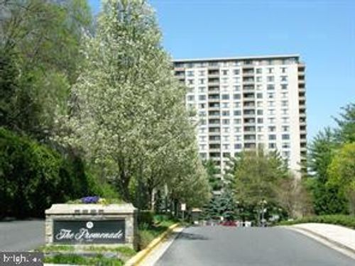 1207s-5225 Pooks Hill Rd, BETHESDA, MD, 20814-2021 | Card Image