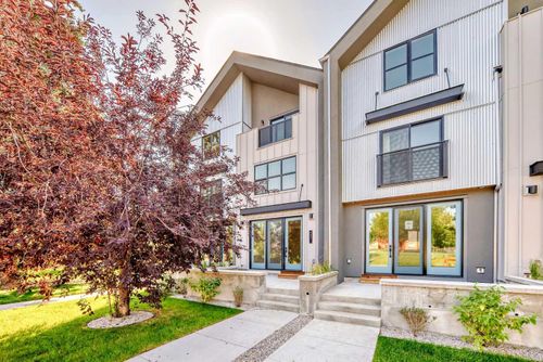 643 53 Avenue Sw, Calgary, AB, T2V0C2 | Card Image
