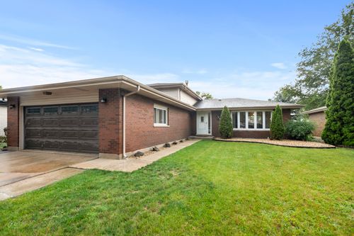 17748 64th Ct, Tinley Park, IL, 60477-4367 | Card Image
