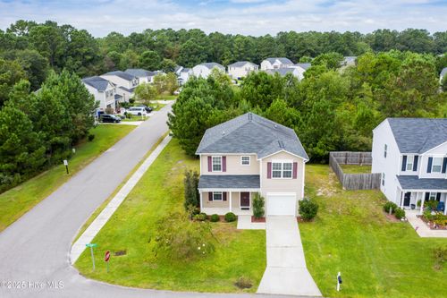 301 Log Cabin Way, Holly Ridge, NC, 28445-0079 | Card Image