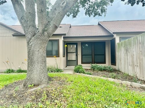 101 Waterford Dr, Victoria, TX, 77901-3737 | Card Image