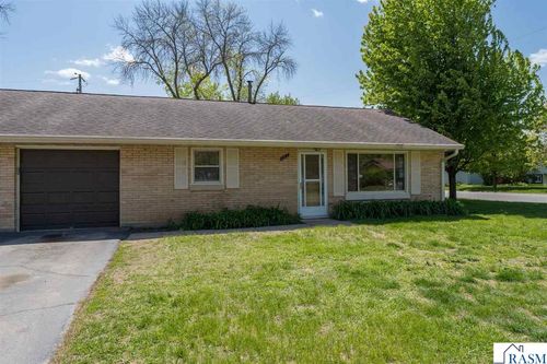 101 Jay St, Le Sueur, MN, 56058-1314 | Card Image