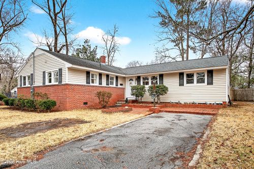 709 Davis St, Jacksonville, NC, 28540-4924 | Card Image