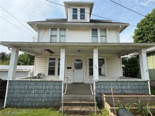 207 E Crown Ave, Pennsboro, WV, 26415-1107 | Card Image