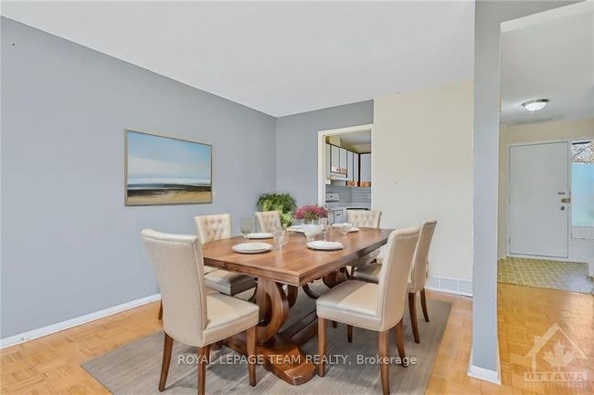B - 426 Moodie Dr, Condo with 3 bedrooms, 2 bathrooms and 1 parking in Nepean ON | Image 8