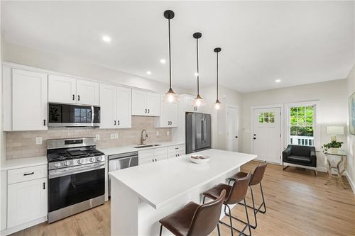 411 Oliver St Nw, Atlanta, GA, 30314-3221 | Card Image