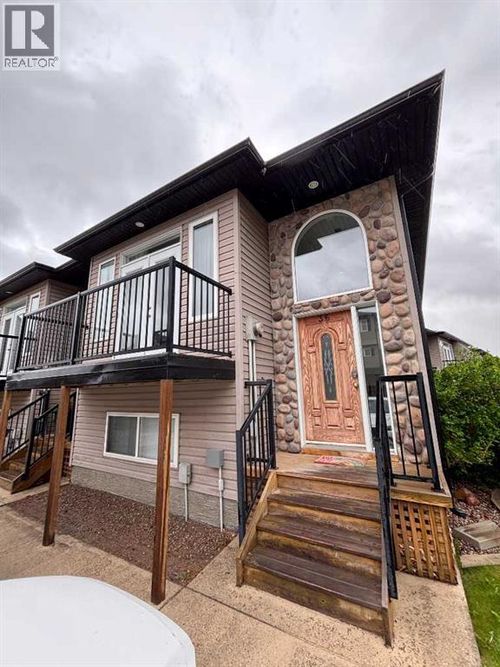 762 Heritage Blvd W, Lethbridge, AB, T1K0W1 | Card Image