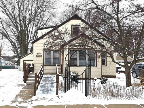 1604 S Cedar Ave, Marshfield, WI, 54449-4926 | Card Image