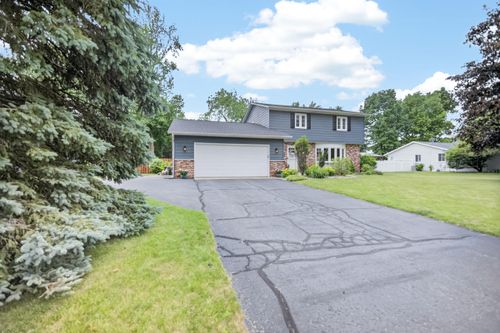 5141 Lewsinda Ave, Kalamazoo, MI, 49009-3823 | Card Image