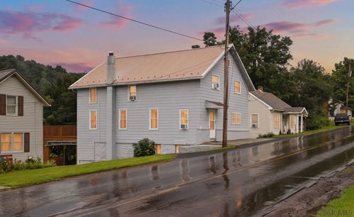 6851 Mount Davis Rd, MEYERSDALE, PA, 15552-6507 | Card Image