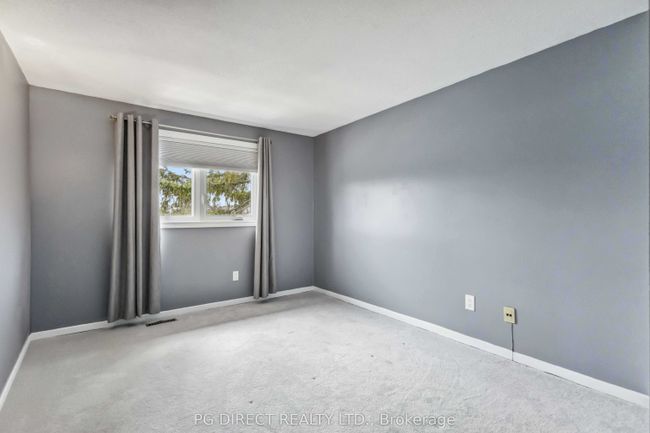 1950 Bowler Dr, House attached with 3 bedrooms, 2 bathrooms and 1 parking in Pickering ON | Image 15
