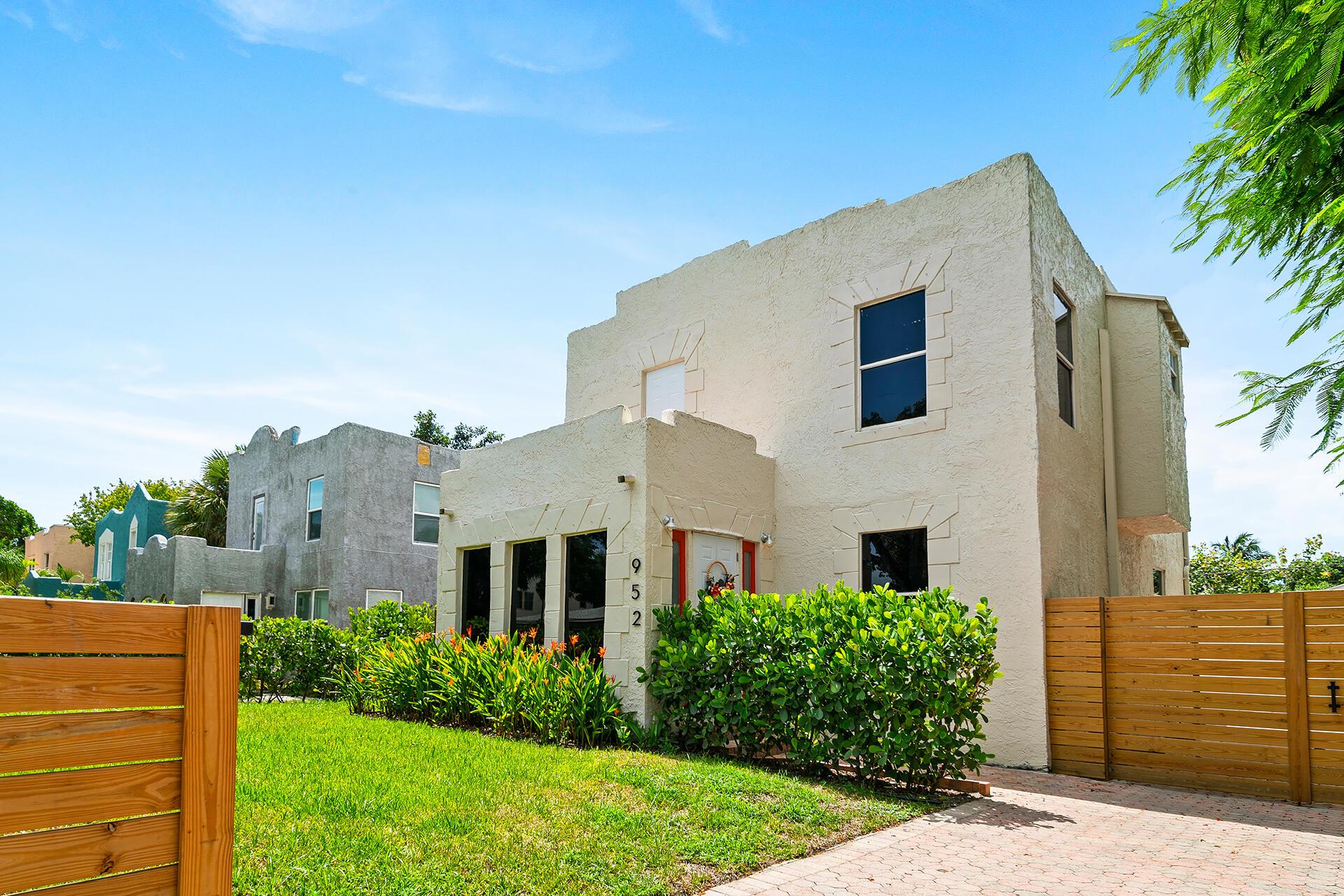 39th Ct, West Palm Beach, FL 33407