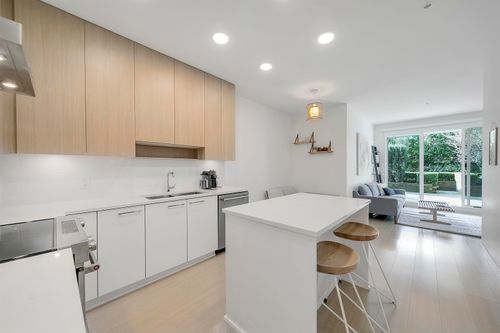 210-5460 Broadway, Burnaby, BC, V5B0B4 | Card Image