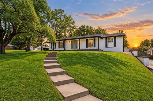 30 Lynn Rae Cir, Dayton, OH, 45458-2242 | Card Image