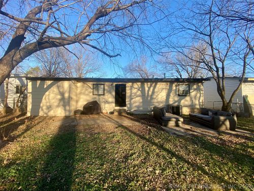 2462 Oswego Ave, Tulsa, OK, 74115-3124 | Card Image