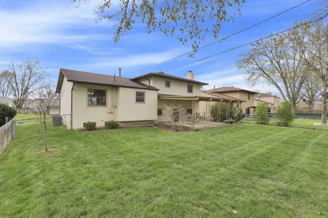 6871 Ardelle Dr, House other with 3 bedrooms, 3 bathrooms and null parking in Reynoldsburg OH | Image 51