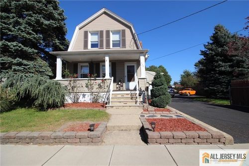 322 Berry St, Woodbridge, NJ, 07095-3307 | Card Image