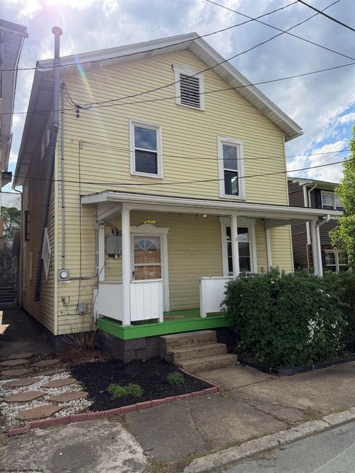 53 Rebecca St, Shinnston, WV, 26431-1455 | Card Image