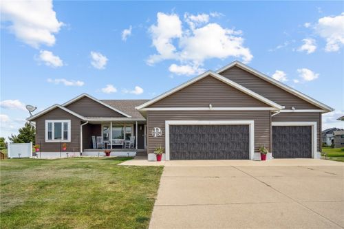 211 Wildcat Trail Sw, Shellsburg, IA, 52332 | Card Image