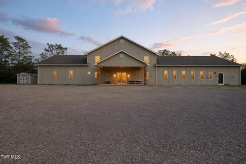 368 Clay St, Castlewood, VA, 24224 | Card Image