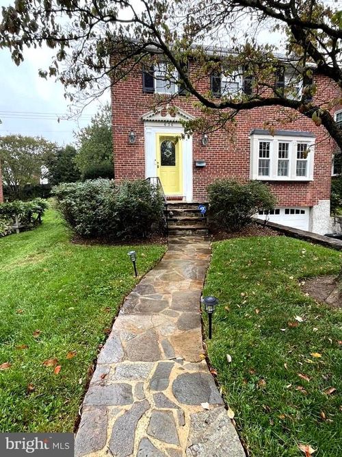 636 Overbrook Rd, BALTIMORE, MD, 21212-2103 | Card Image