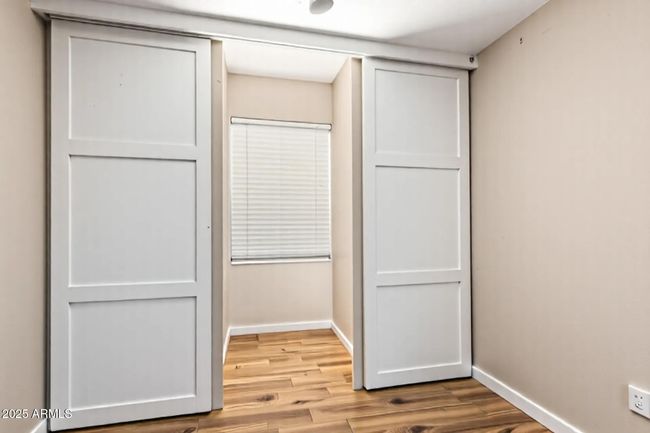 Office/den Virtually staged Vacant | Image 16