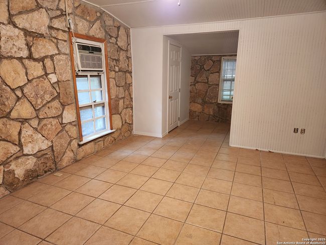 19614 Grey Forest Dr, House other with 2 bedrooms, 2 bathrooms and null parking in Helotes TX | Image 17