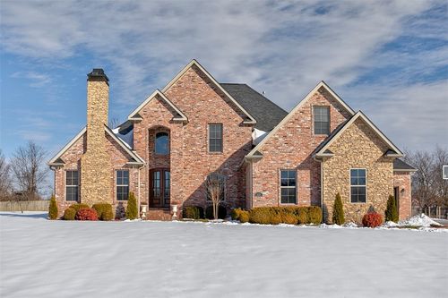 1353 Scout Trl, Siloam Springs, AR, 72761-3038 | Card Image