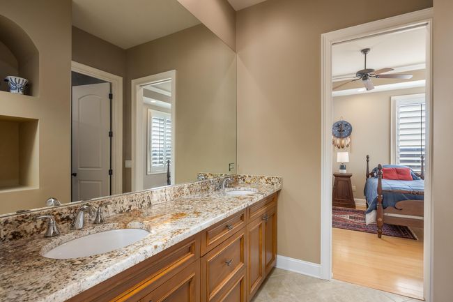Jack and Jill Bath | Image 71