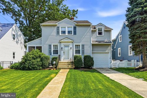 424 Stratford Avenue, HADDON TOWNSHIP, NJ, 08108 | Card Image