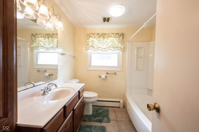 9461 N County Road 800 W, House other with 3 bedrooms, 2 bathrooms and null parking in Middletown IN | Image 43