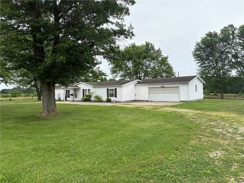 11769 E 1800th Ave, Effingham, IL, 62401-6803 | Card Image