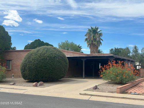 150 E Verde Vis, Green Valley, AZ, 85614-2432 | Card Image