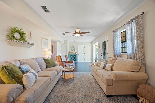 1020 W Lyman Hendry Road, Perry, FL, 32347 | Card Image