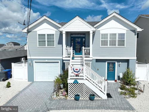 36 David Dr, MANAHAWKIN, NJ, 08050-3727 | Card Image
