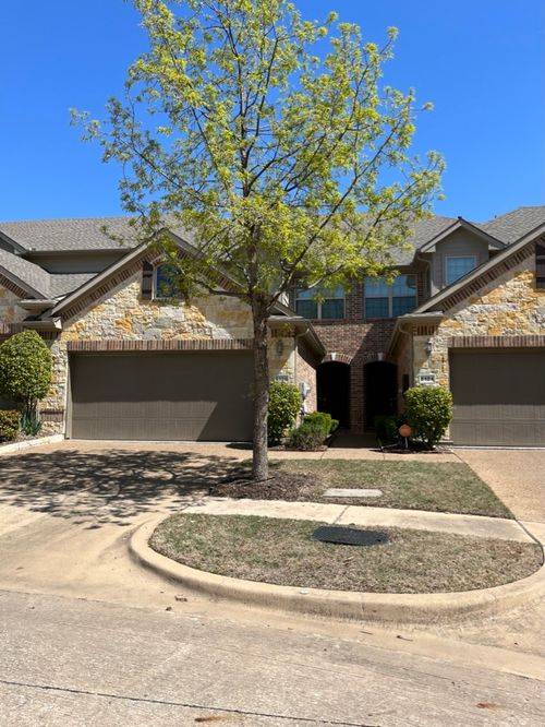 6106 Black Swan Cir, Garland, TX, 75044-3828 | Card Image
