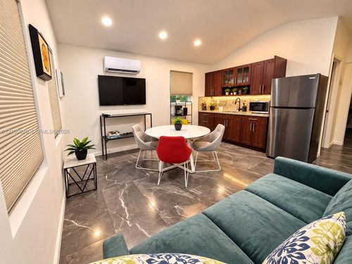 2-1931 Arthur St, Hollywood, FL, 33020 | Card Image