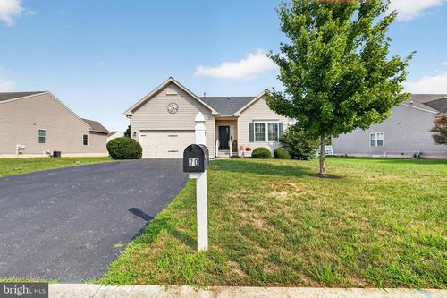 70 Nursery Ln, SMYRNA, DE, 19977-5212 | Card Image