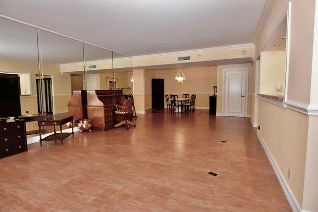 APT-109 - 1155 Hillsboro Mile, Condo with 2 bedrooms, 3 bathrooms and null parking in Hillsboro Beach FL | Image 14